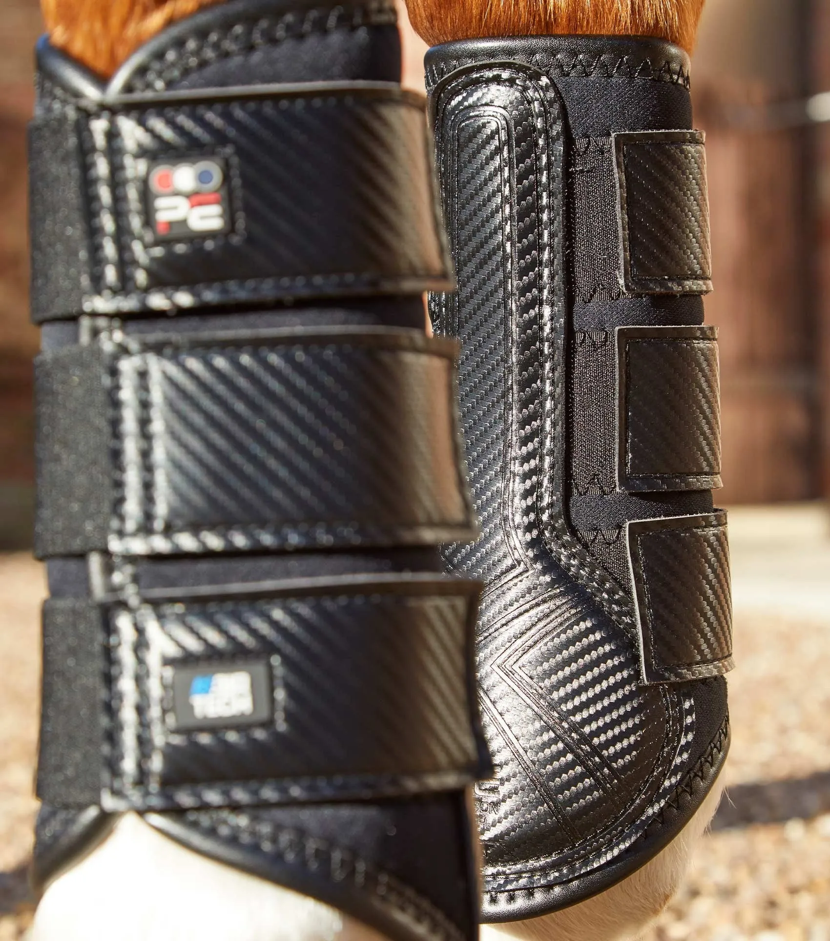 Carbon Air-Tech Single Locking Brushing Boots