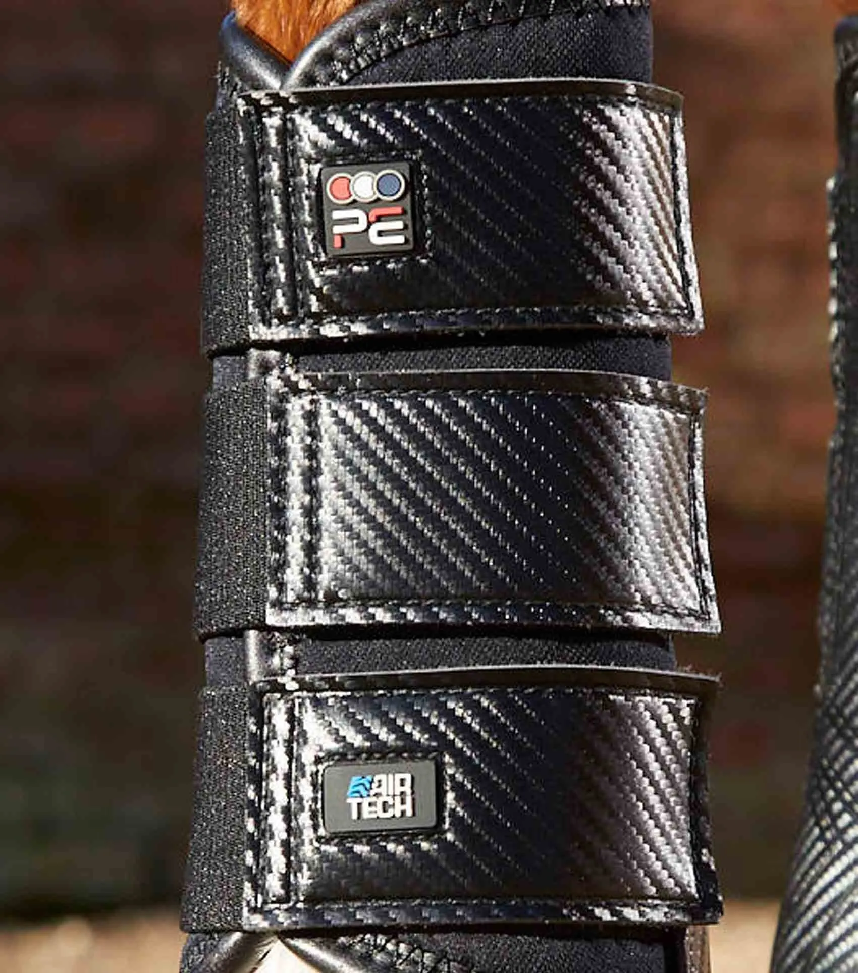 Carbon Air-Tech Single Locking Brushing Boots